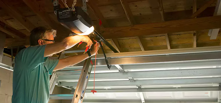 Garage Door Opener Sales and Installation North Amityville