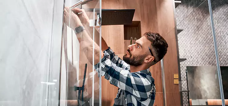 Replace Shower Doors with Frameless North Amityville
