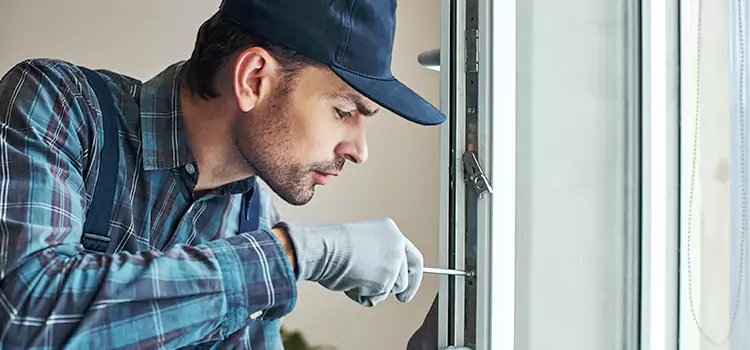 Emergency Response for Latch Issues North Amityville